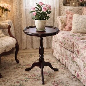 VTG 90s Bombay Company Pie Crust Leather Top Wood Side Table Plant Stand 20x13”